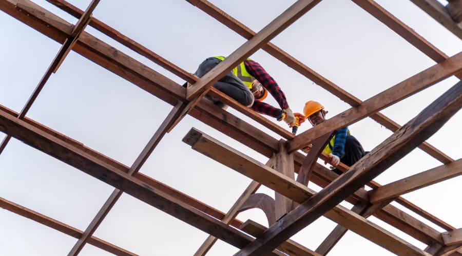 Expert new roof installation services in Manhattan, MT